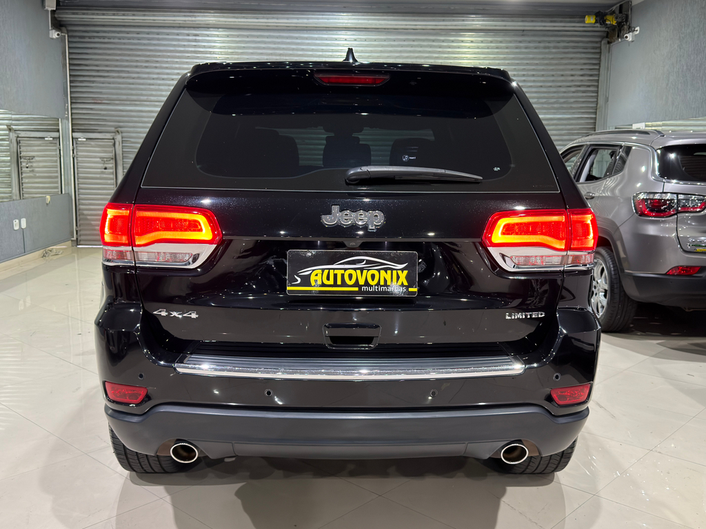 Jeep Grand Cherokee Preto
