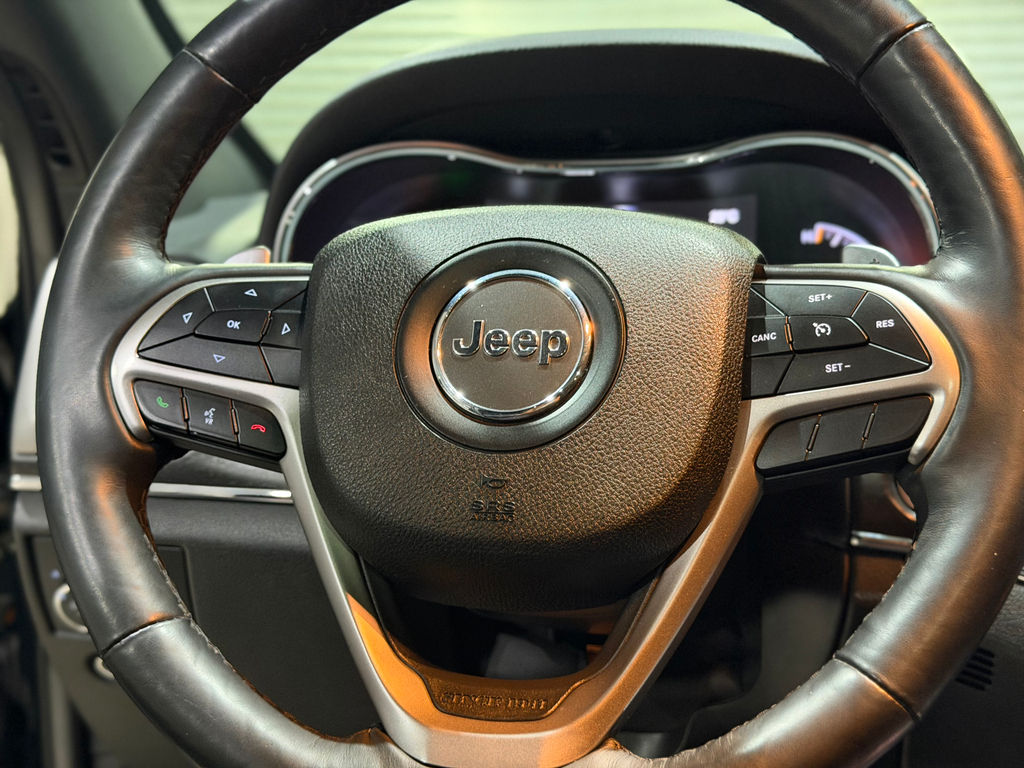 Jeep Grand Cherokee Preto