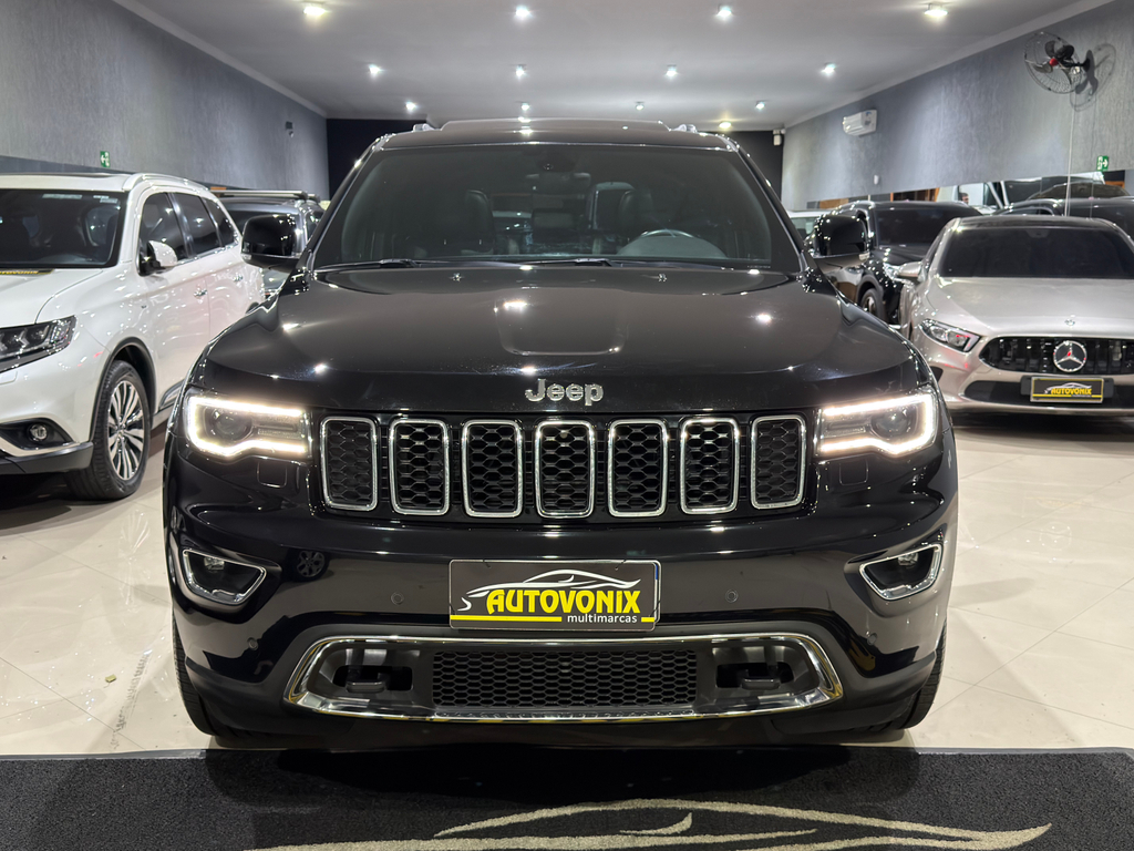 Jeep Grand Cherokee Preto