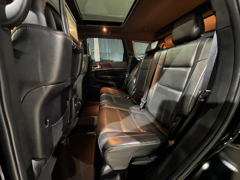 Jeep Grand Cherokee Preto