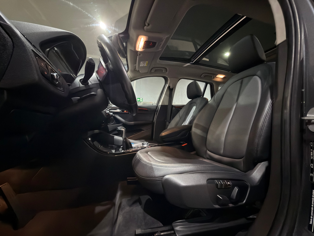 BMW X1 Cinza