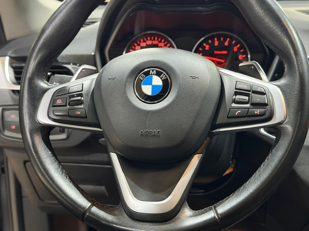 BMW X1 Cinza