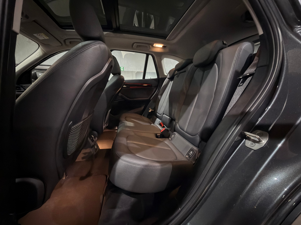 BMW X1 Cinza