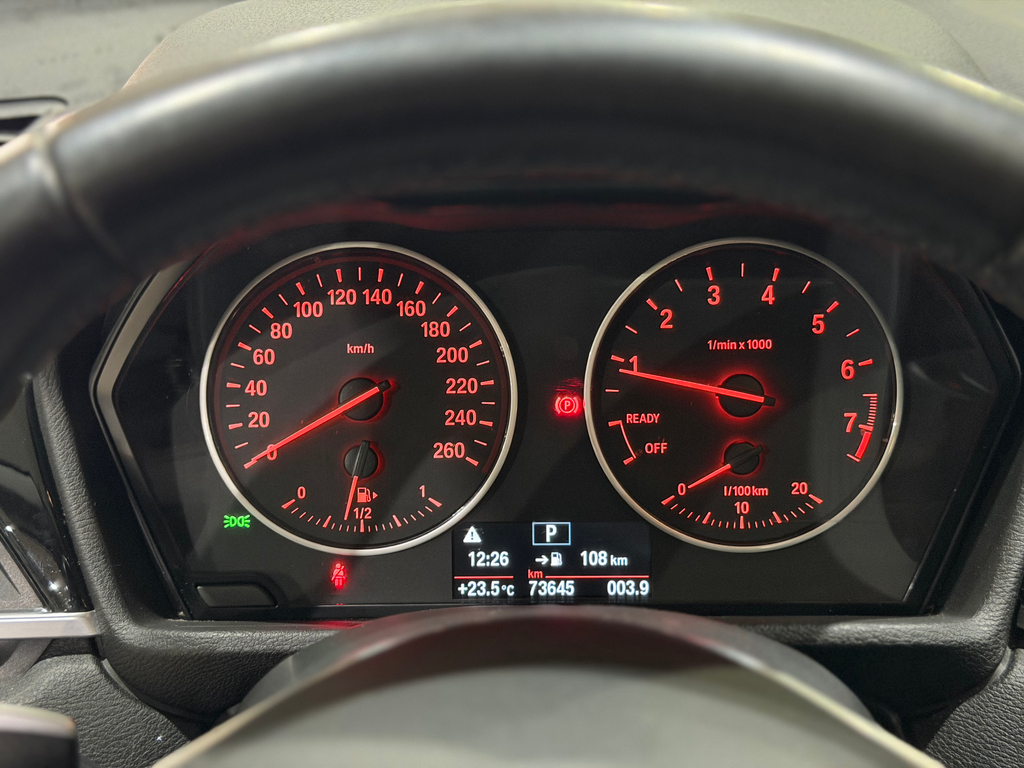 BMW X1 Cinza