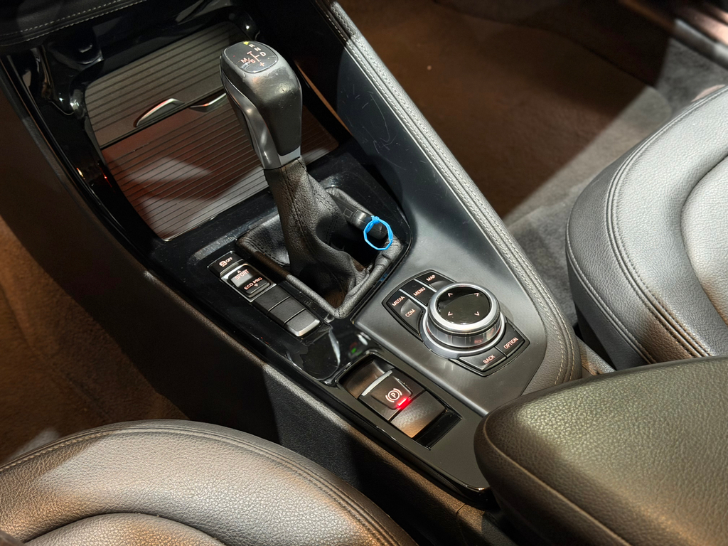 BMW X1 Cinza