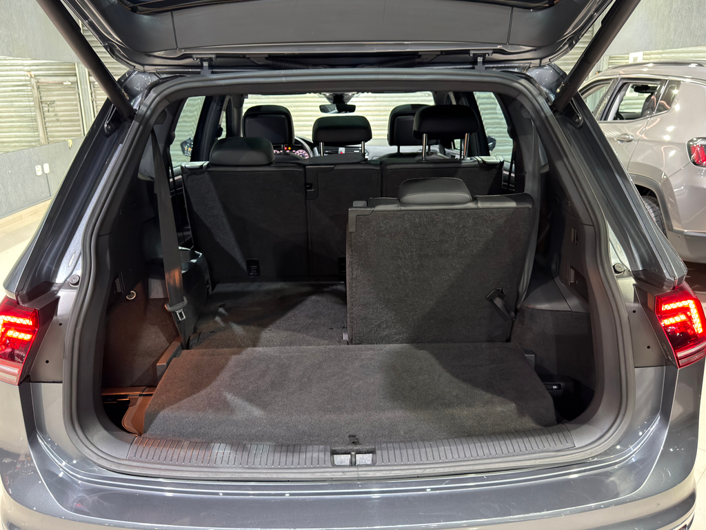 Volkswagen Tiguan Cinza
