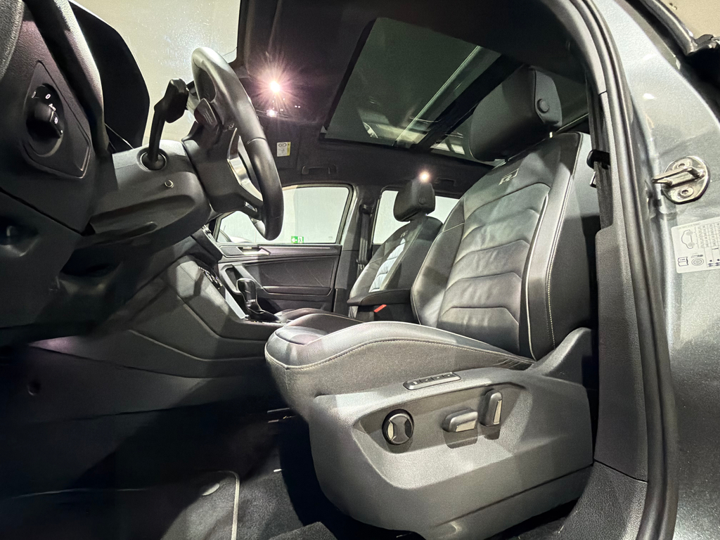 Volkswagen Tiguan Cinza