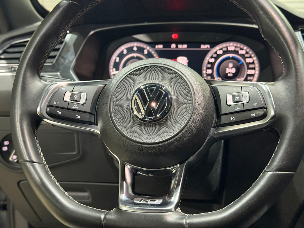 Volkswagen Tiguan Cinza