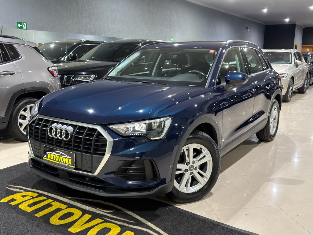 Audi Q3 Azul