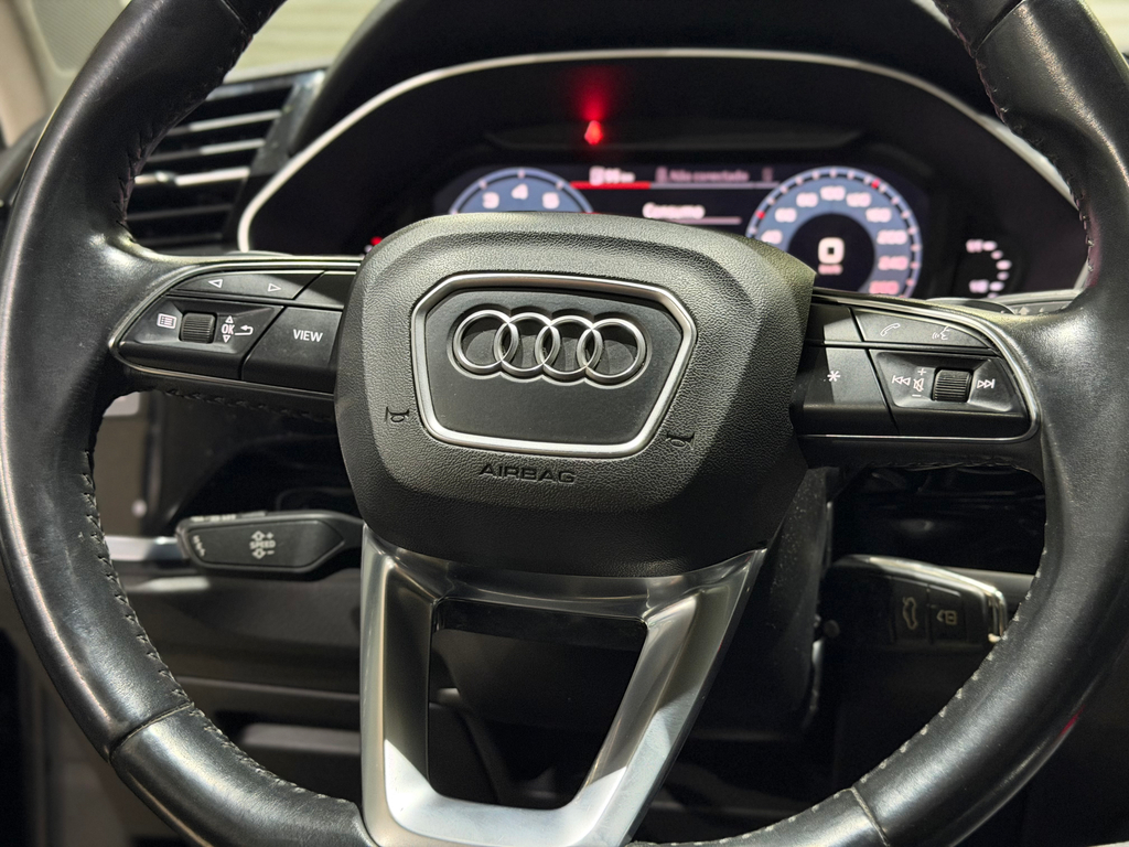 Audi Q3 Azul