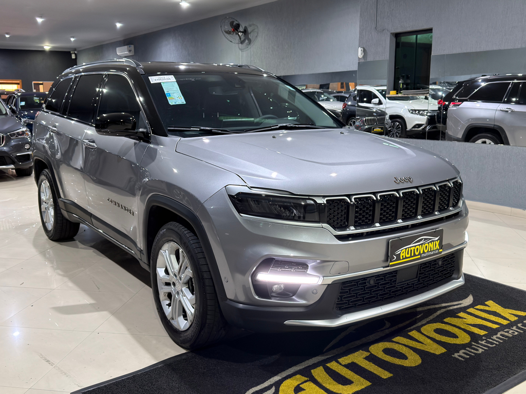 Jeep Commander Prata