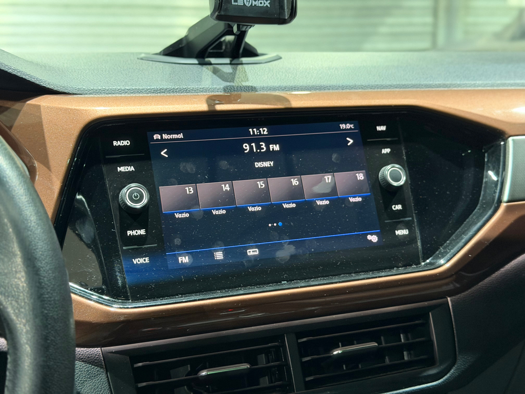 Volkswagen T-Cross Prata