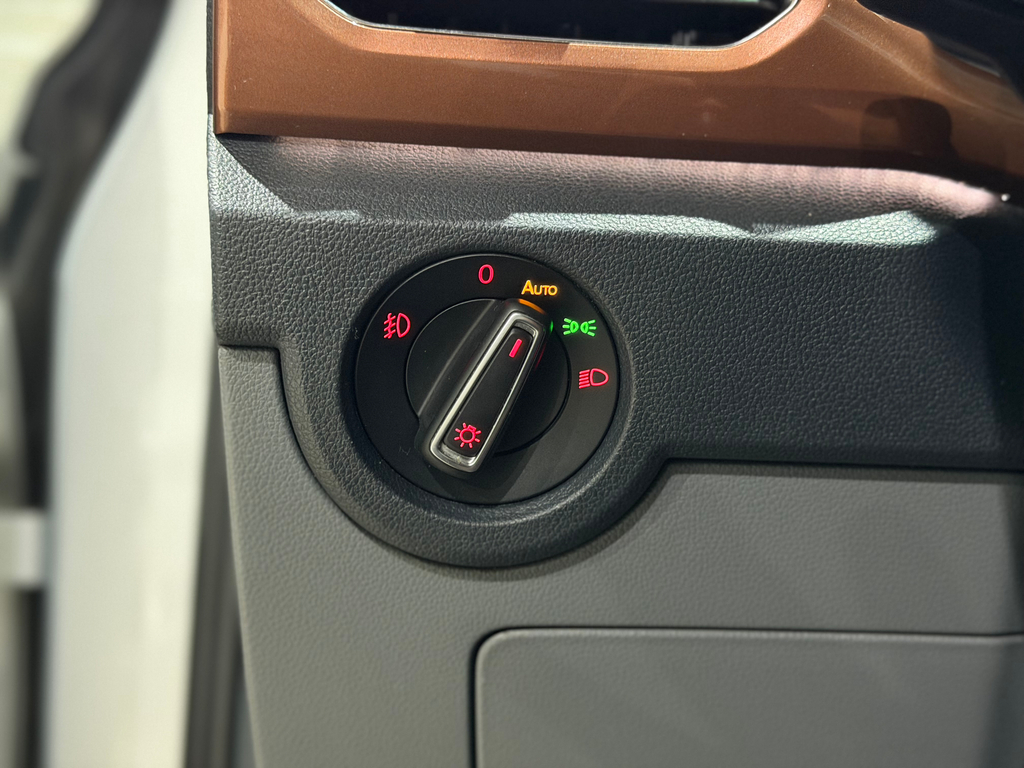 Volkswagen T-Cross Prata