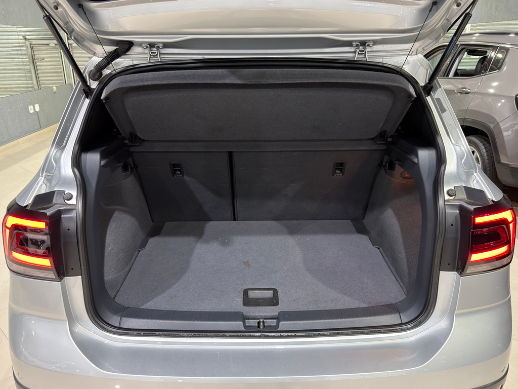 Volkswagen T-Cross Prata