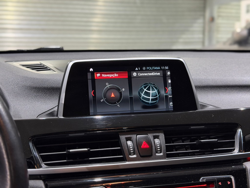 BMW X1 Cinza