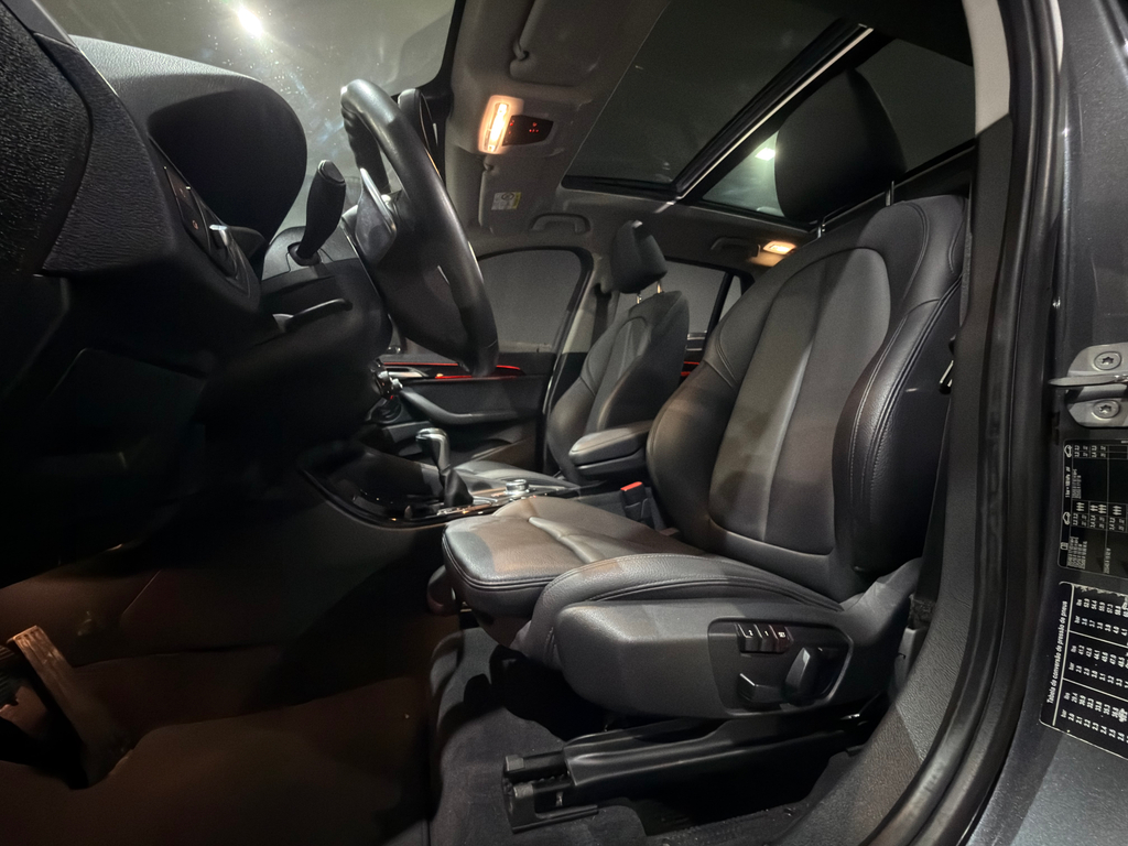 BMW X1 Cinza