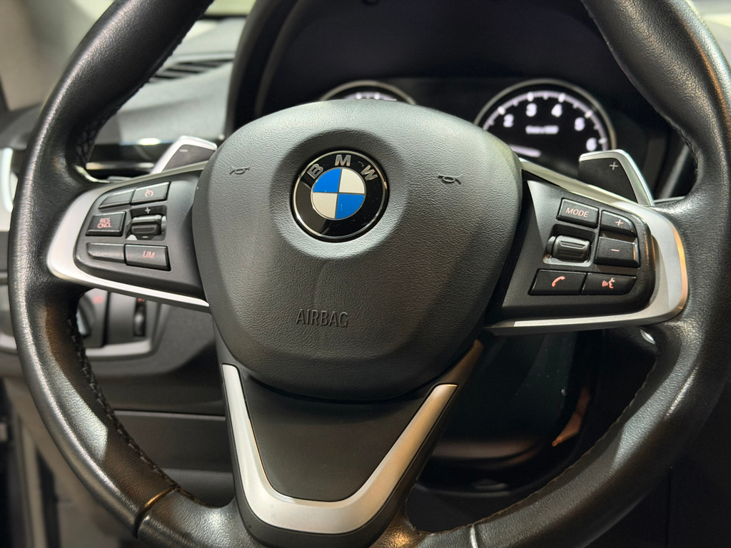 BMW X1 Cinza