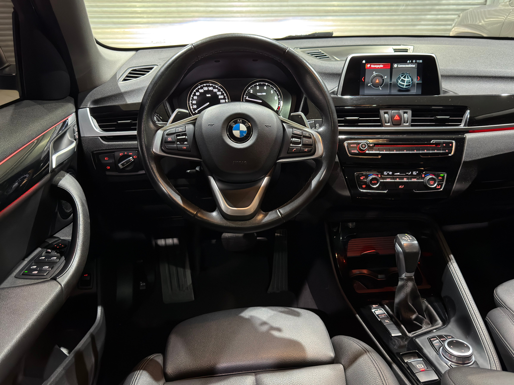 BMW X1 Cinza