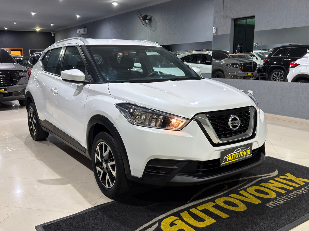 Nissan Kicks Branco