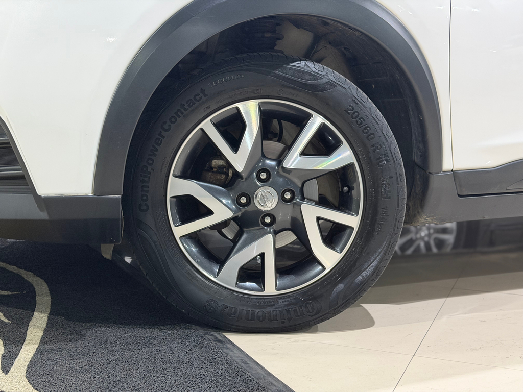 Nissan Kicks Branco