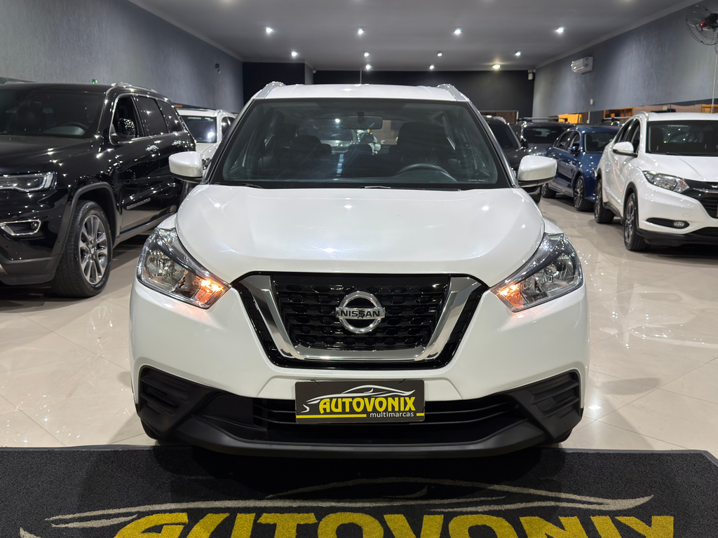 Nissan Kicks Branco