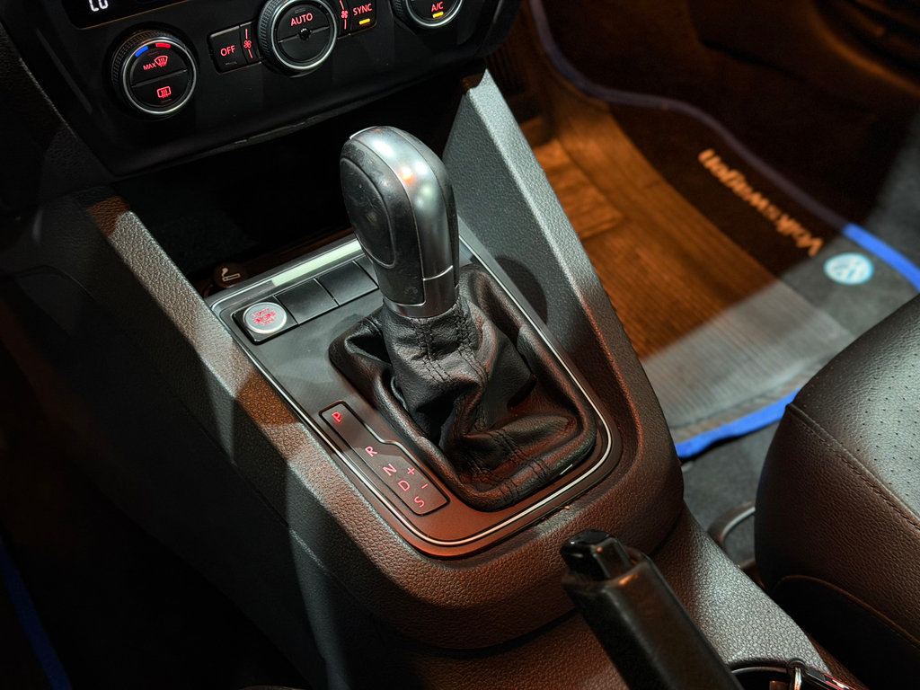 Volkswagen Jetta Azul