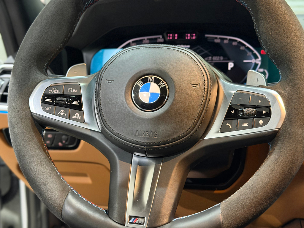 BMW 330e Branco