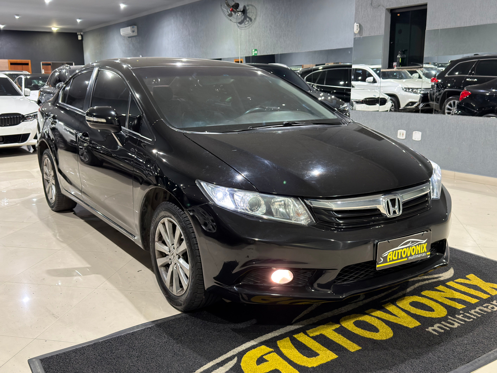 Honda Civic Preto