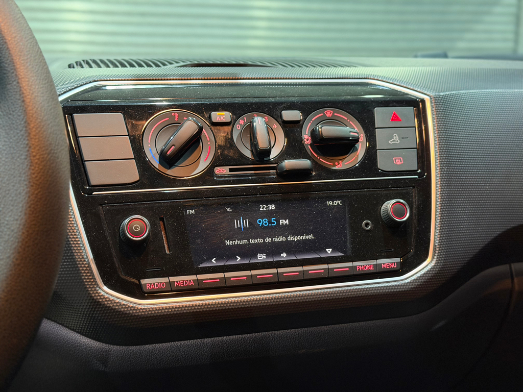 Volkswagen Up! Cinza