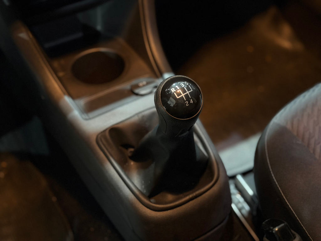 Volkswagen Up! Cinza