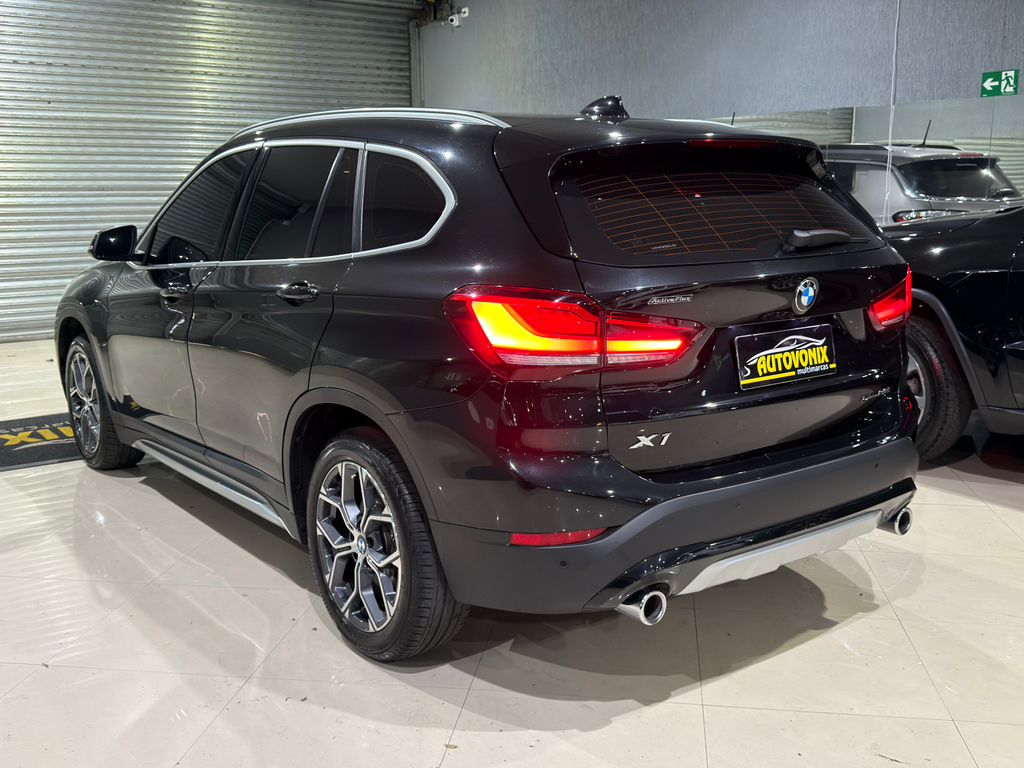 BMW X1 Preto