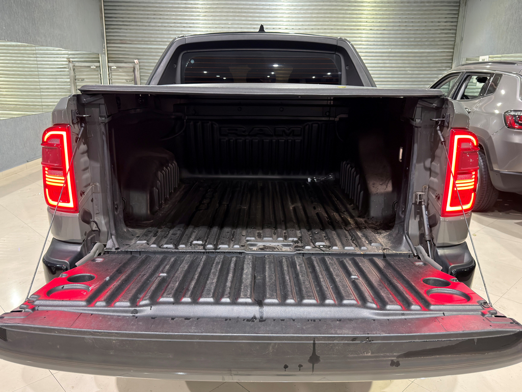 Ram RAMPAGE Cinza
