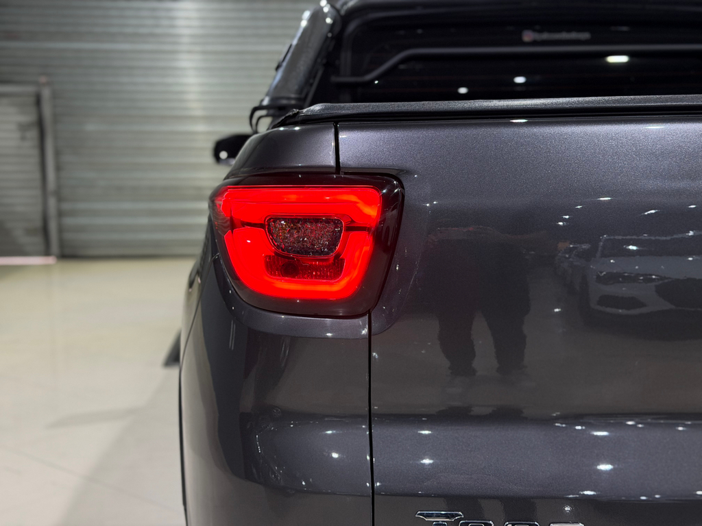 Fiat Toro Cinza