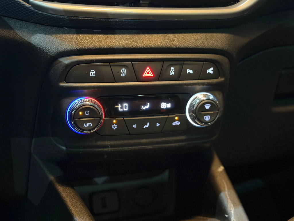 Chevrolet Tracker Azul