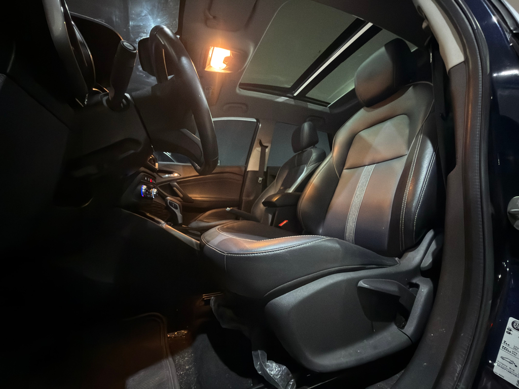 Chevrolet Tracker Azul