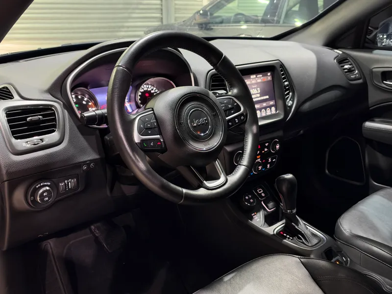Jeep Compass Marrom