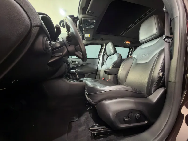 Jeep Compass Marrom