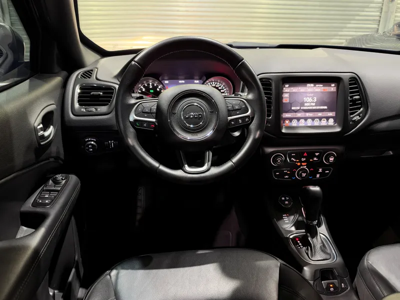 Jeep Compass Marrom