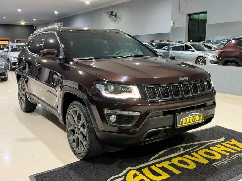 Jeep Compass Marrom