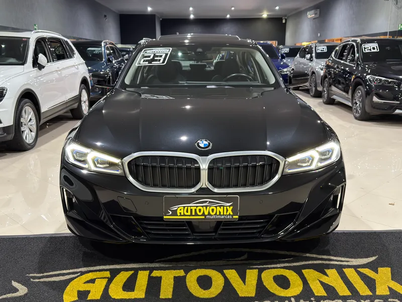 BMW 320i Preto