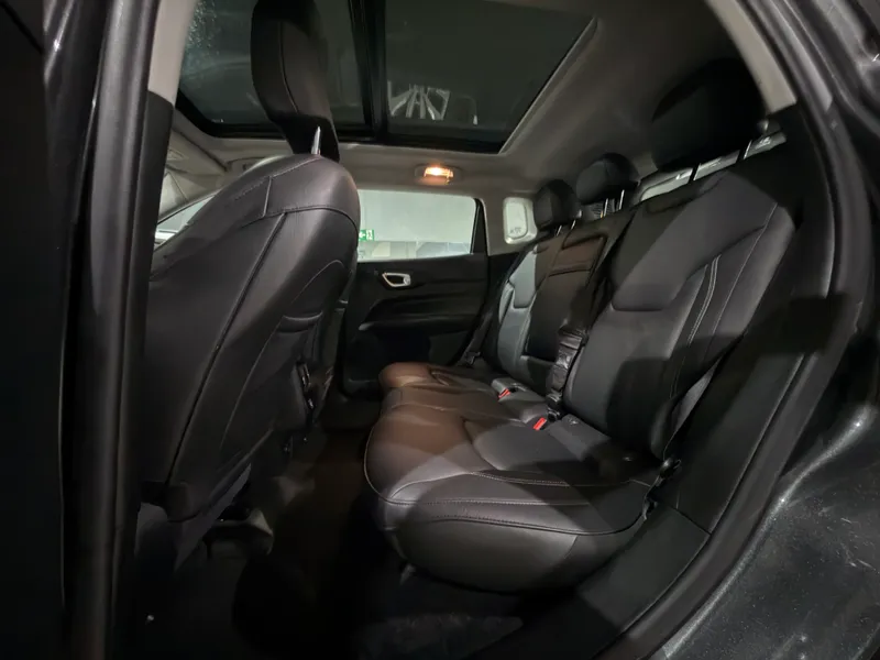 Jeep Compass Cinza