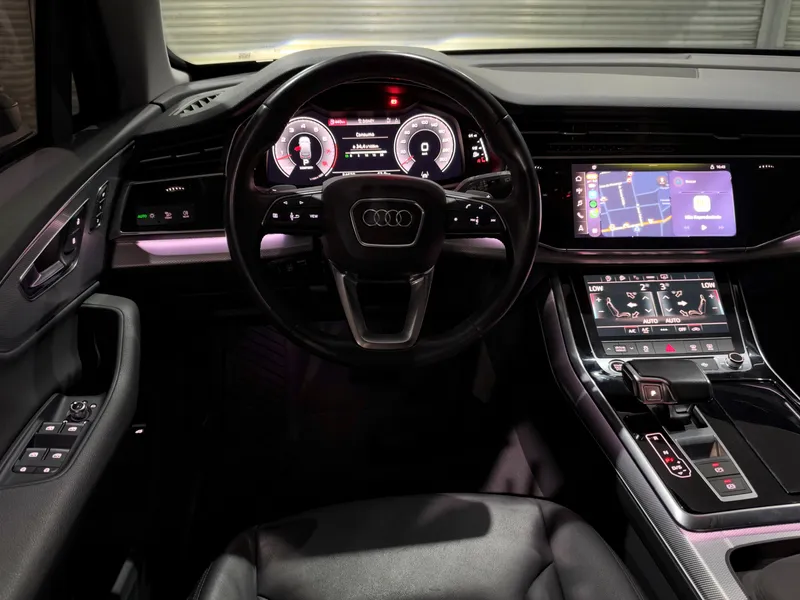 Audi Q7 Cinza