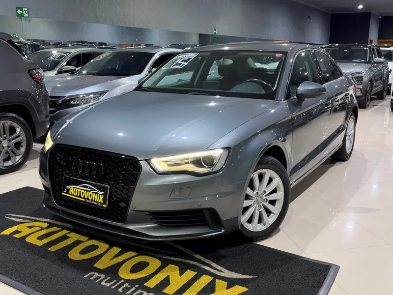 Audi A3 Sedan Cinza
