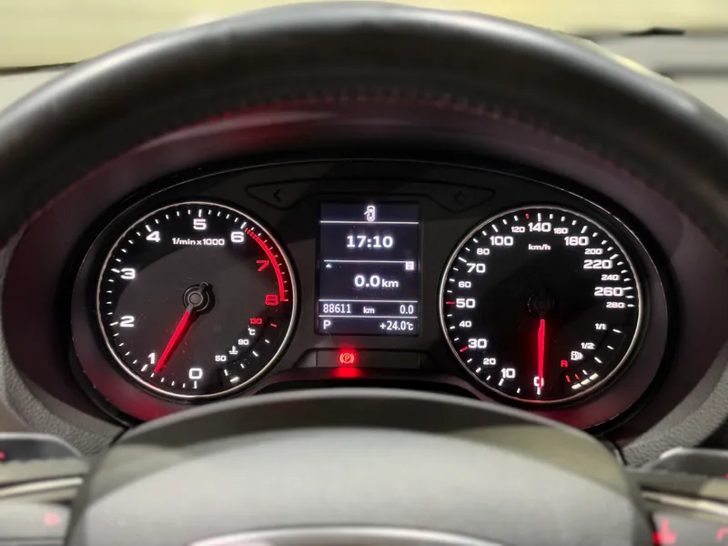 Audi A3 Sedan Cinza