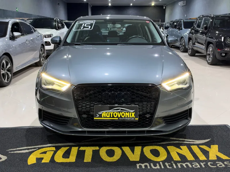Audi A3 Sedan Cinza