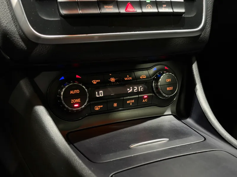 Mercedes Benz GLA-250 Branco