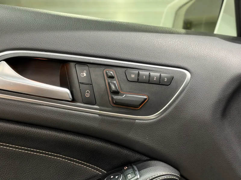 Mercedes Benz GLA-250 Branco