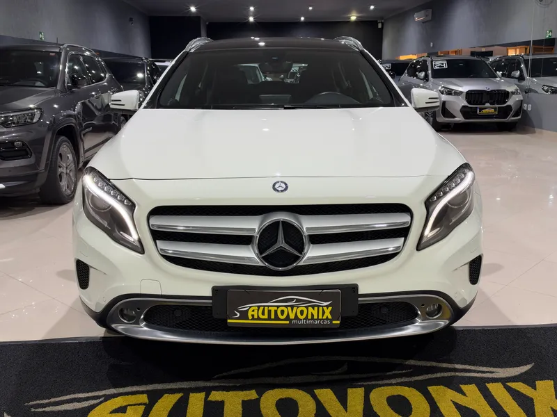 Mercedes Benz GLA-250 Branco