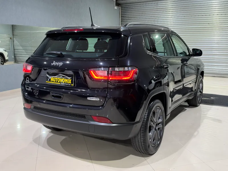 Jeep Compass Preto