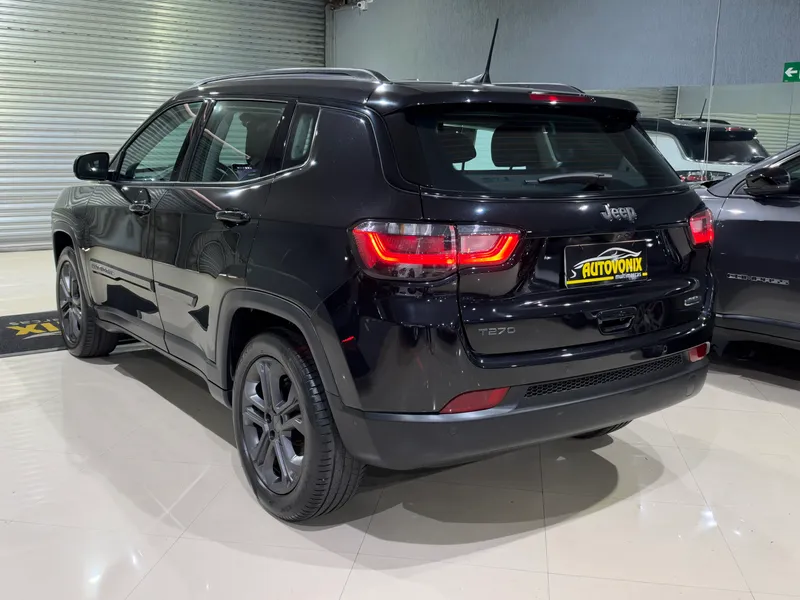 Jeep Compass Preto